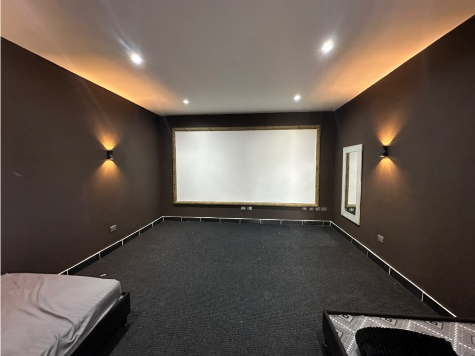 EN VENTA LUJOSA FINCA A TAN SOLO 10 MINUTOS DEL AEROPUERTO — foto 2