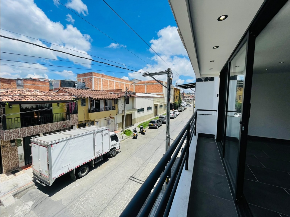VENDO APARTAMENTO NUEVO 2DO PISO A 3 CUADRAS DEL CC VIVA DE LA CEJA — foto 2
