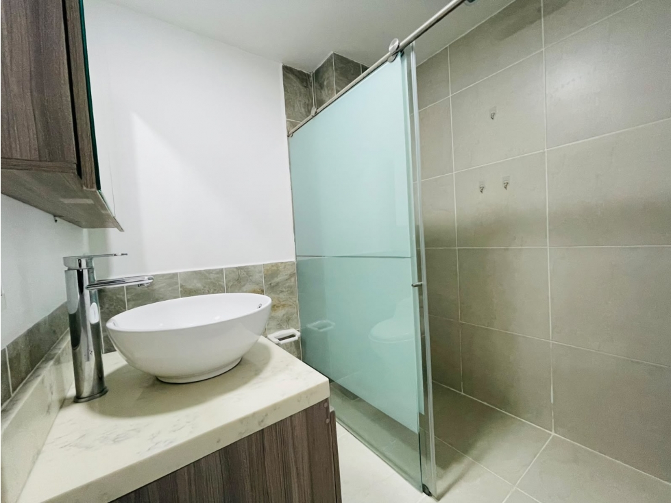 VENDO Apartamento con parqueadero en La Ceja Ant sector centro — foto 2