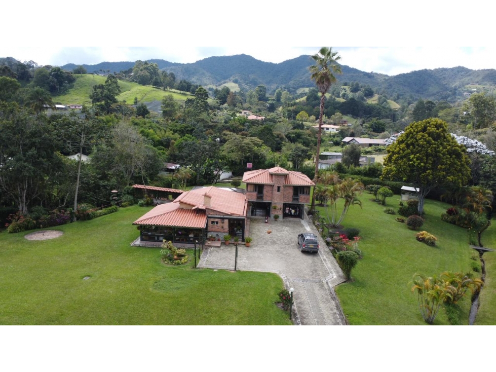 VENDO FINCA SEMI URBANA - LA CEJA ANTIOQUIA