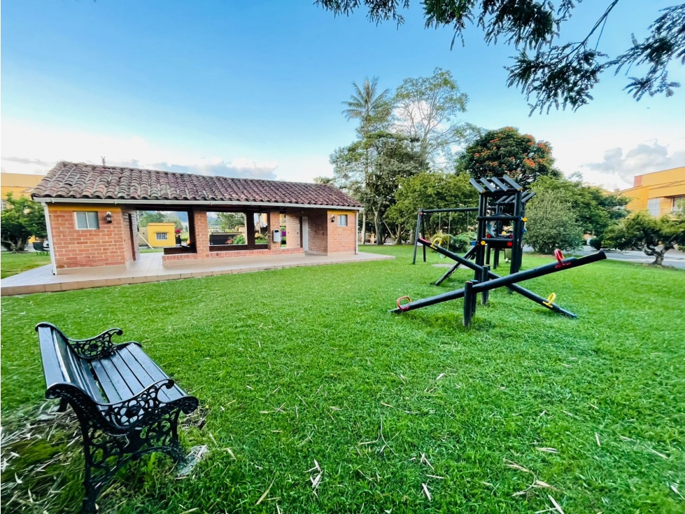 VENDO CASA CAMPESTRE EN UNIDAD CERRADA - LA CEJA ANT. SECTOR EL TAMBO — foto 2