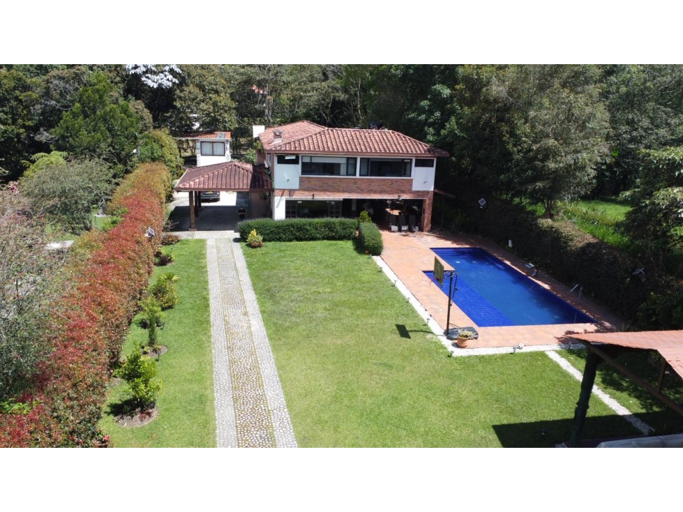 EN VENTA LUJOSA FINCA SECTOR LA CEJA-SAN ANTONIO