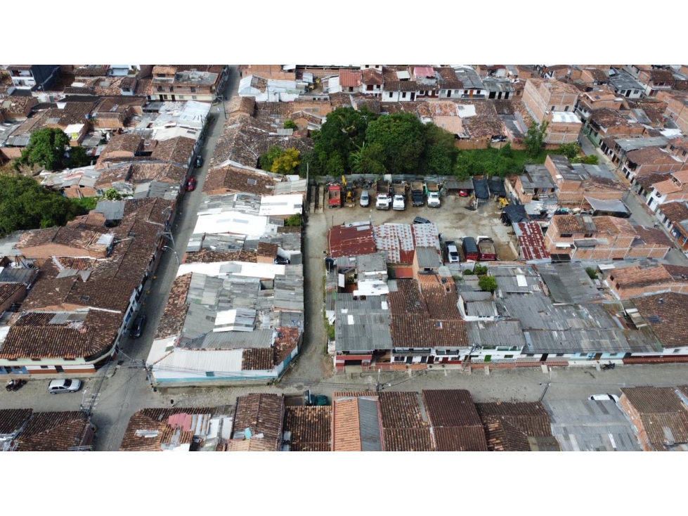 VENDO CASA LOTE ESQUINERO en La Ceja Ant. — foto 2