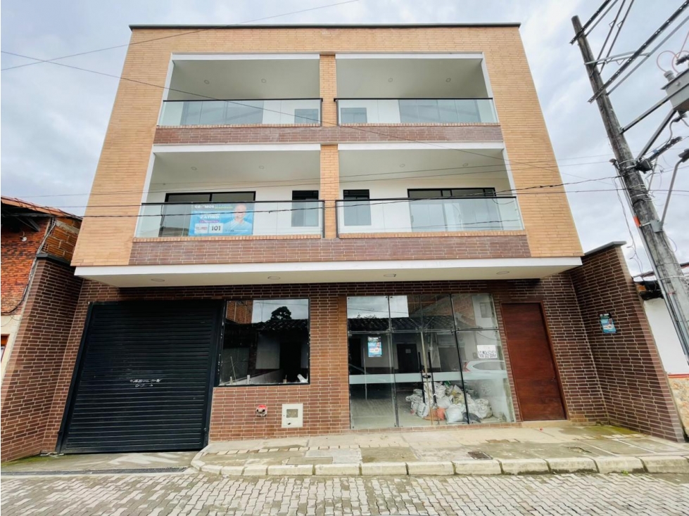 VENDO APARTAMENTO EN LA CEJA. SECTOR TERMINAL