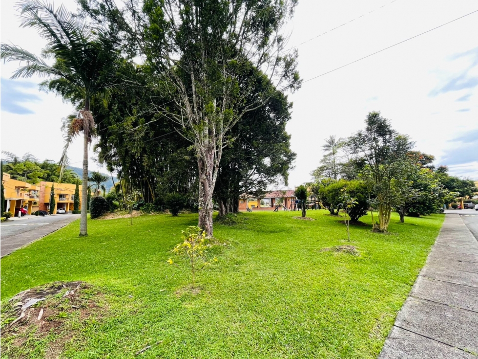 VENDO CASA CAMPESTRE EN UNIDAD CERRADA - LA CEJA ANT — foto 2