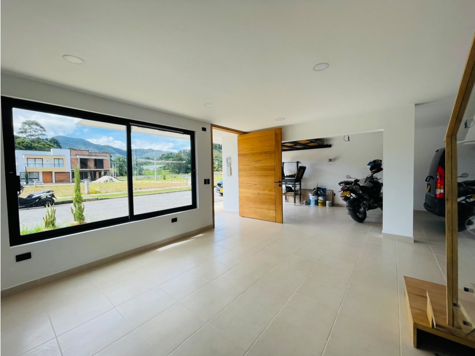 VENDO CASA UNIFAMILIAR CAMPESTRE EN UNIDAD ABIERTA- LA CEJA ANT. — foto 3