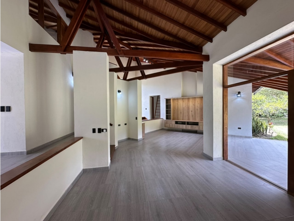 VENTA FINCA CON EXCELENTE UBICACION EN LA CEJA ANT. — foto 2
