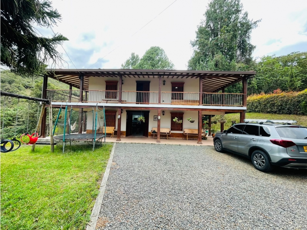 OPORTUNIDAD VENDO hermosa Finca independiente en La Ceja Ant. - 2