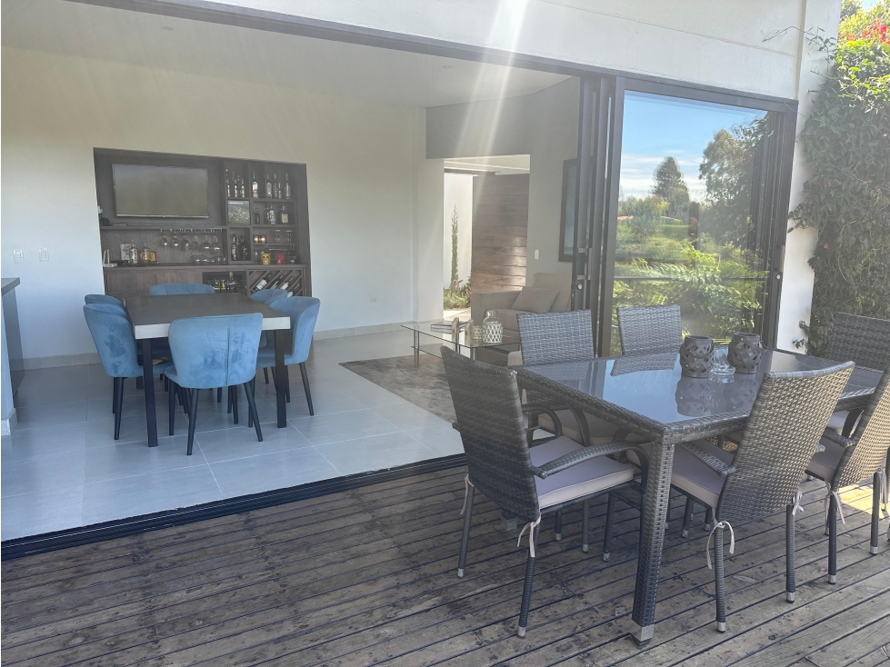 EN VENTA LUJOSA FINCA EN PARCELACION VIA RIONEGRO- EL CARMEN — foto 3