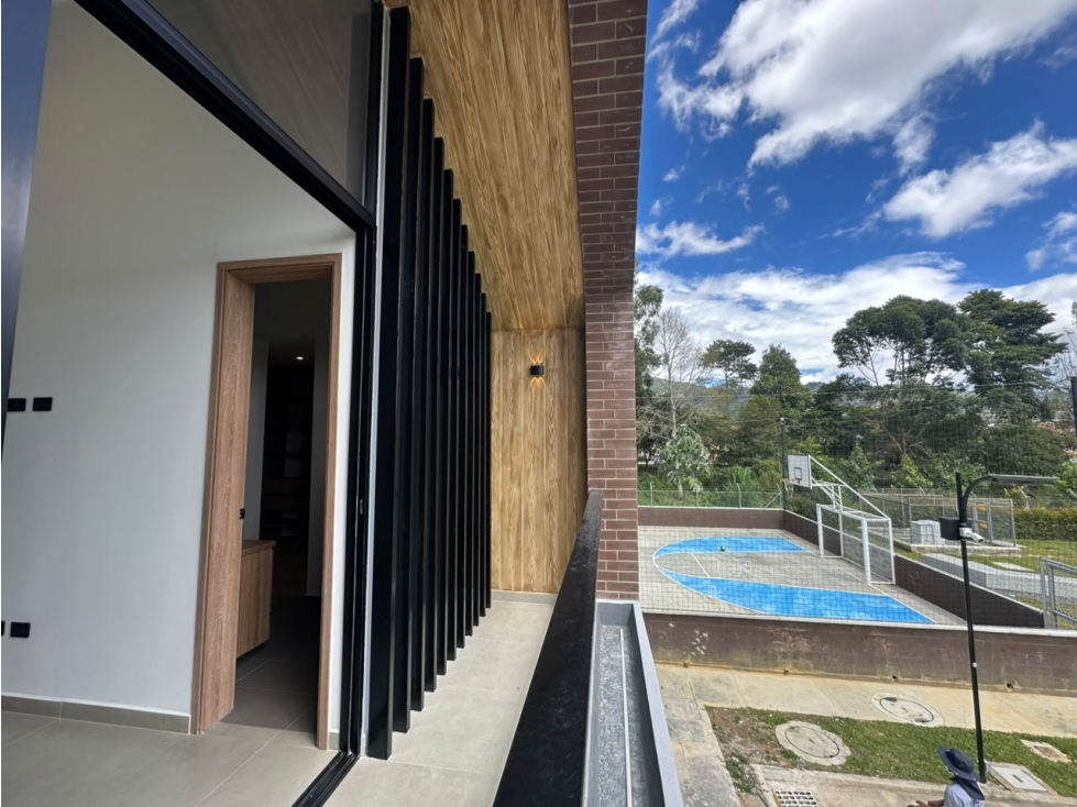 EN VENTA CASA ESQUINERA CAMPESTRE EN UNIDAD CERRADA LA CEJA-ANT. — foto 4