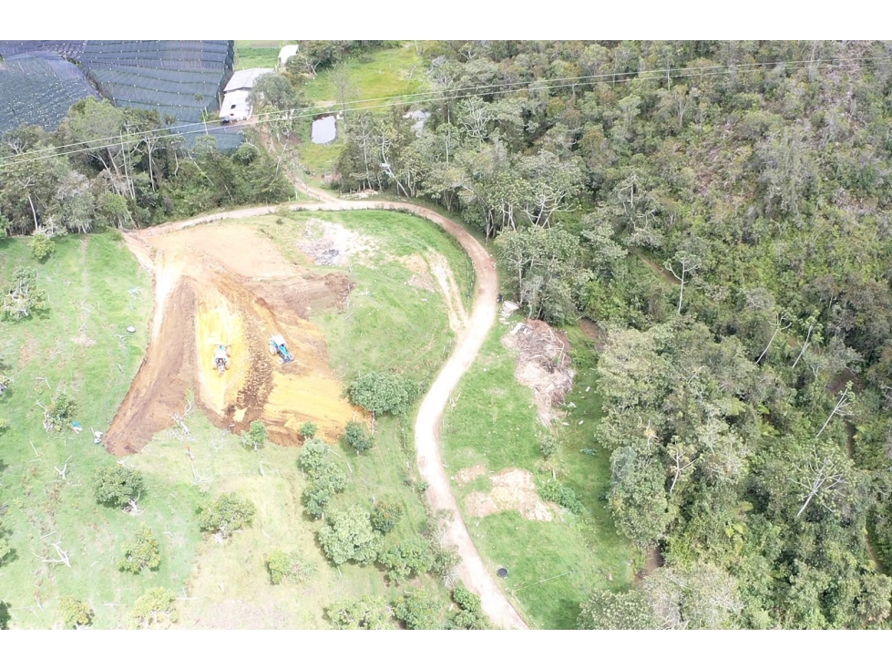 VENDO LOTE VIA LA CEJA EL RETIRO- A 2 MINUTOS DE LA VIA PRINCIPAL - 3