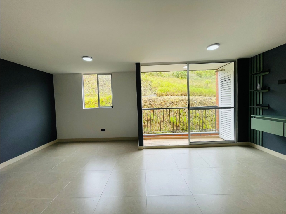 VENDO Apartamento nuevo 2do piso con ascensor — foto 4
