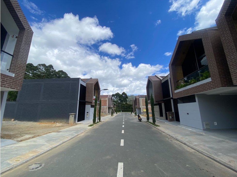 OPORTUNIDAD VENDO LOTE EN UNIDAD CERRADA LA CEJA ANTIOQUIA — foto 2