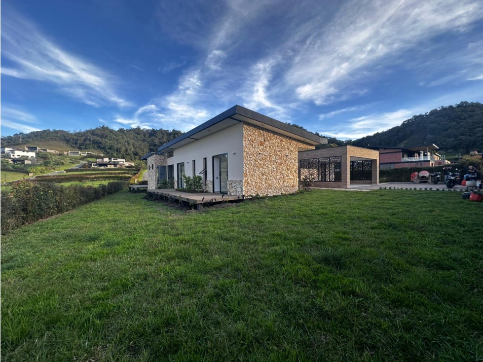 VENDO LUJOSA CASA FINCA EN UNIDAD CERRADA EN LA CEJA — foto 6