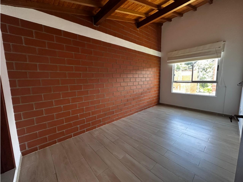 SE VENDE CASA 2DO PISO Y MANSARDA- EL CARMEN DE VIBORAL — foto 5