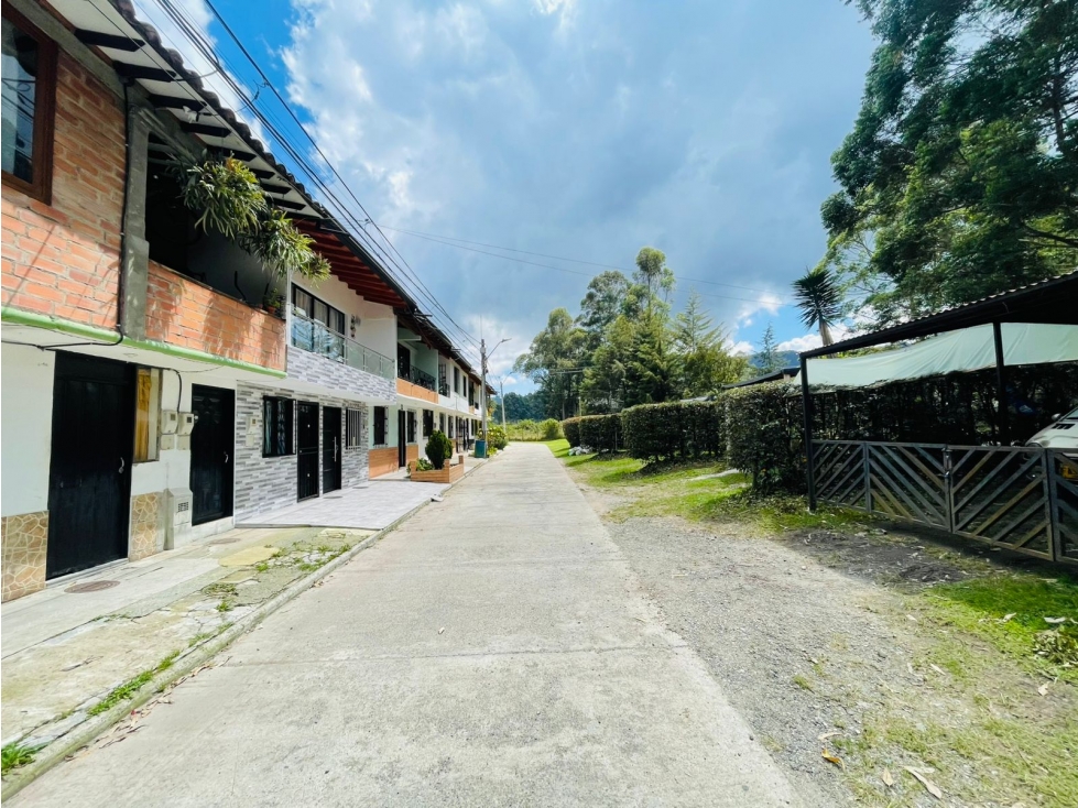 VENDO APARTAMENTO 2DO Y MANSARDA EN UNIDAD ABIERTA - LA CEJA ANTIOQUIA