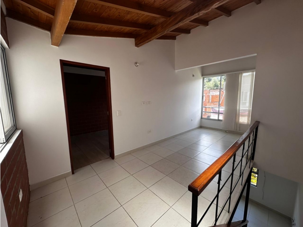 SE VENDE CASA 2DO PISO Y MANSARDA- EL CARMEN DE VIBORAL — foto 6