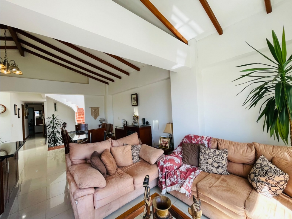 VENDO EDIFICIO CON CUATRO UNIDADES DE VIVIENDA EN LA CEJA ANT - 6