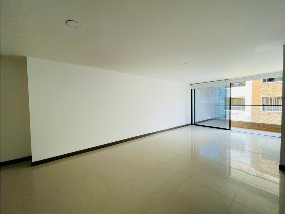 VENDO APTO 2DO PISO EN UNIDAD SEMI CERRADA EN LA CEJA. SECTOR PARQUE — foto 2