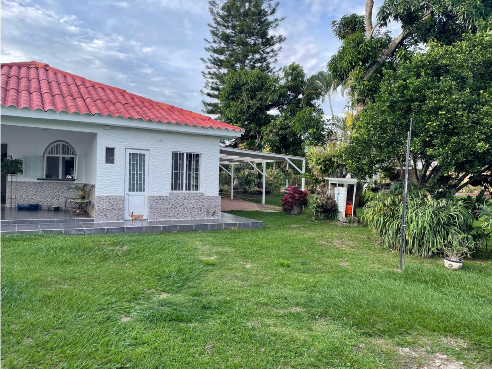Venta Casa Campestre Chinauta Remodelada con Mirador y Cabaña - 1
