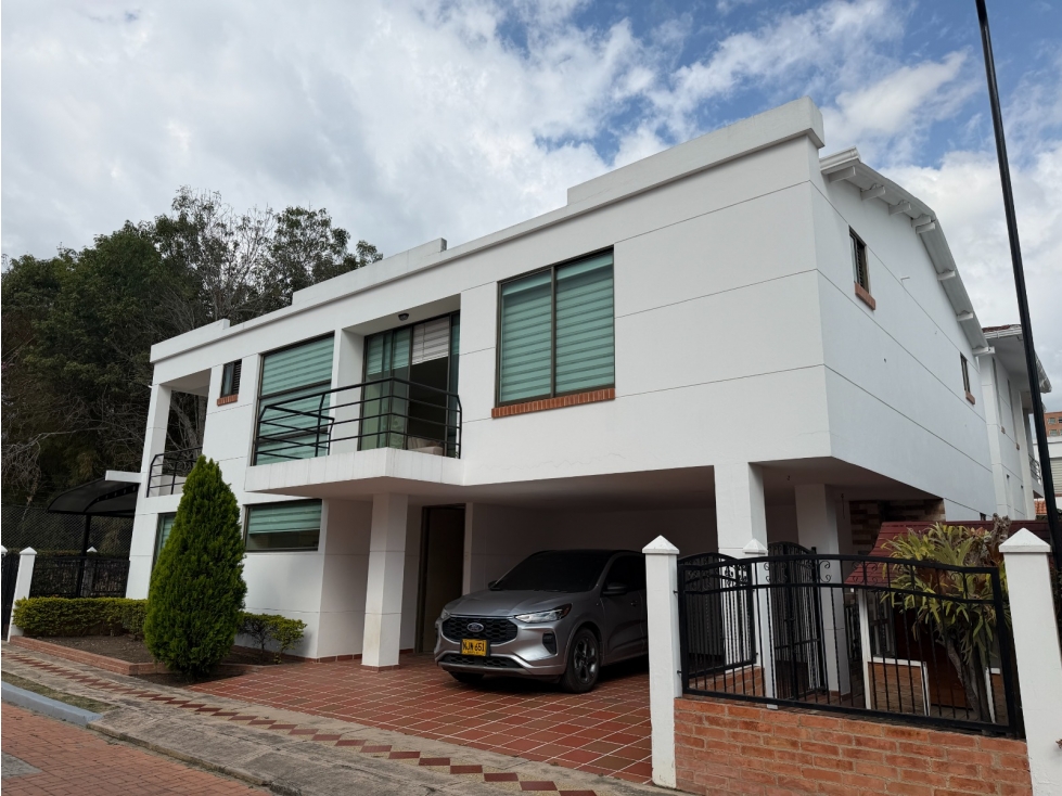 Venta Casa Campestre en Fusagasugá cerca al nuevo hospital de 4 nivel - 1