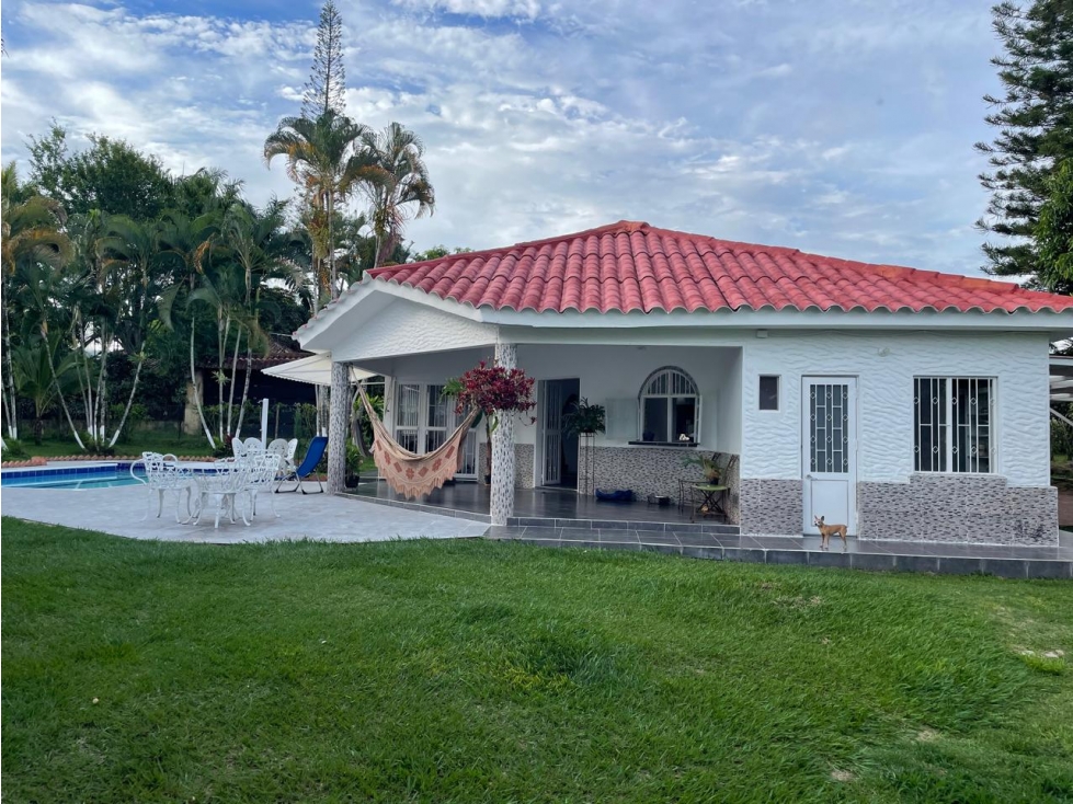 Venta Casa Campestre Chinauta Remodelada con Mirador y Cabaña - 2