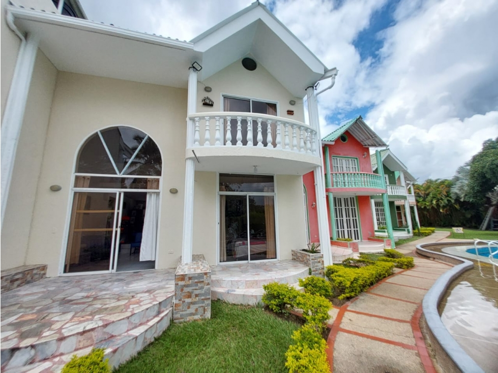 VENTA EXCELENTE CASA UBICADA EN CHINAUTA CUNDINAMARCA — foto 2