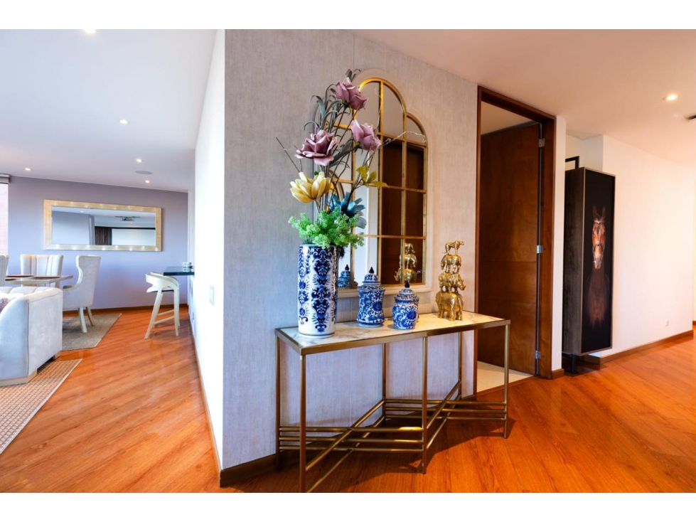 Venta Apartamento de Lujo en Bogotá con Vista y 3 Parqueaderos — foto 5