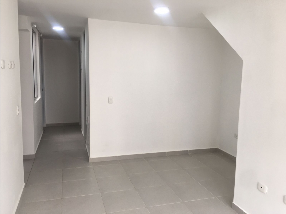 VENDO EXCELENTE APARTAMENTO EN PRIMER PISO EN CONDINA — foto 2