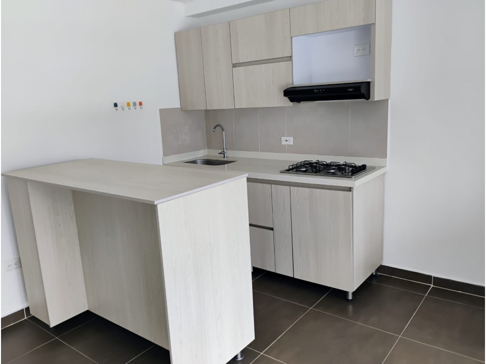 VENDO MODERNO APARTAESTUDIO CON EXCELENTE UBICACIÓN EN PEREIRA