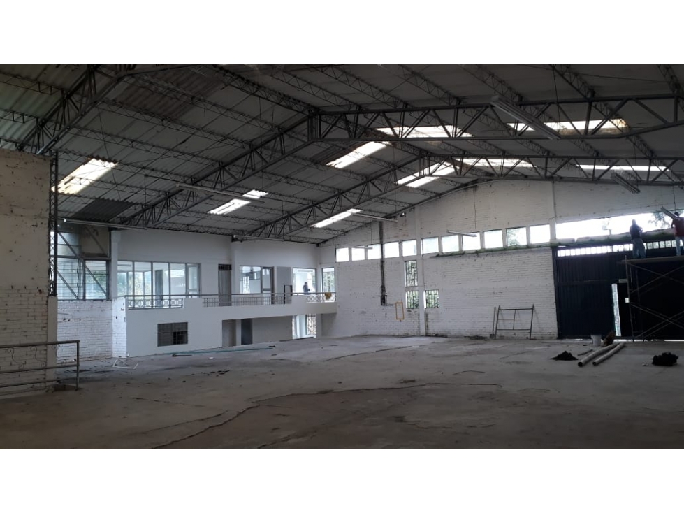 Vendo Bodega industrial de alto estándar en la Vía Armenia Pereira — foto 4