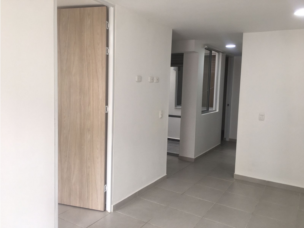 VENDO EXCELENTE APARTAMENTO EN PRIMER PISO EN CONDINA — foto 3