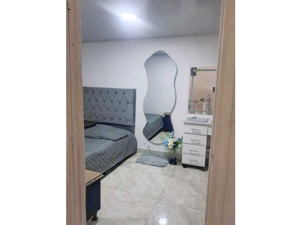 Venta de Hermosa Casa de dos pisos Independientes en las Mercedes Cuba — foto 2