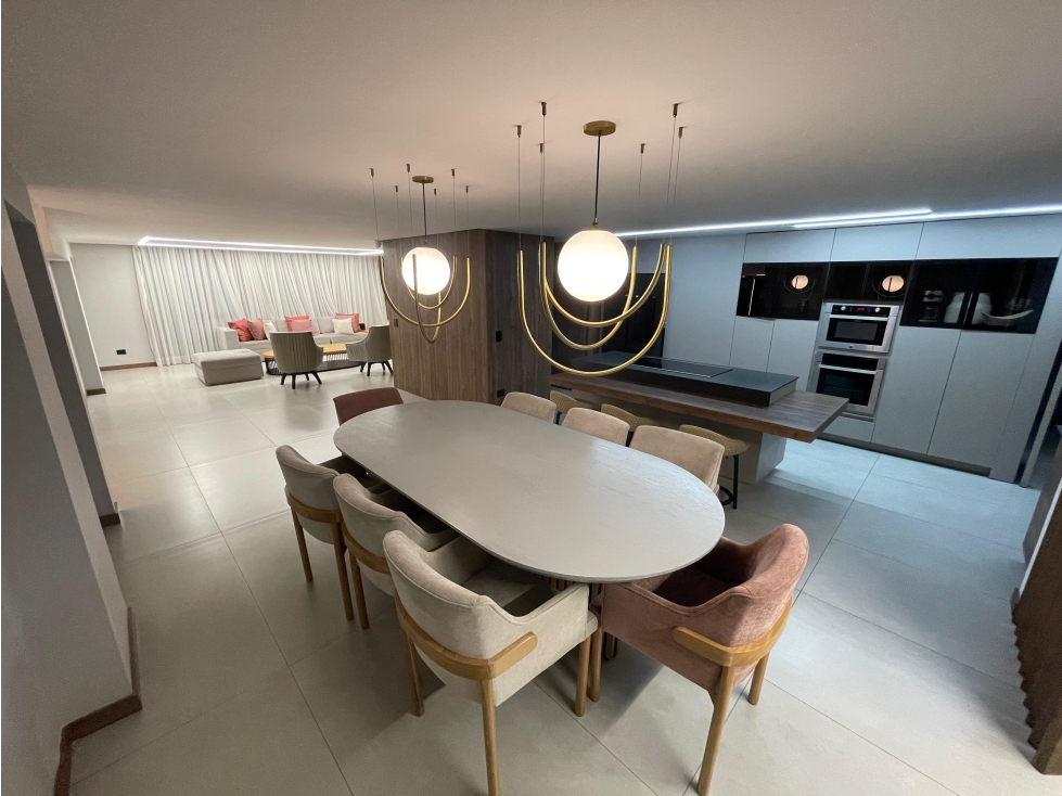 ALQUILO EXCLUSIVO APARTAMENTO AMOBLADO EN CASTROPOL -MEDELLIN — foto 2