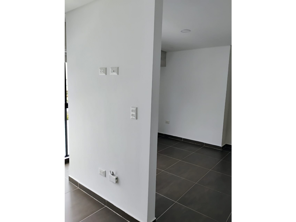 VENDO MODERNO APARTAESTUDIO CON EXCELENTE UBICACIÓN EN PEREIRA — foto 3