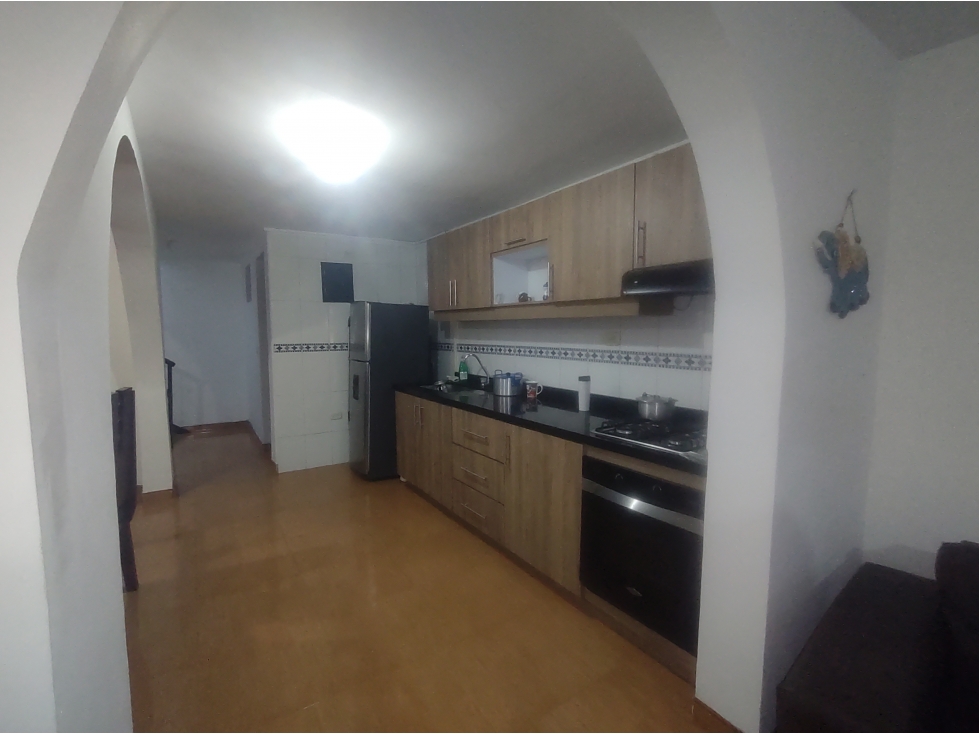 VENDO ESPECTACULAR CASA DE 3 PISOS EN LA URIBE CUBA- PEREIRA — foto 4