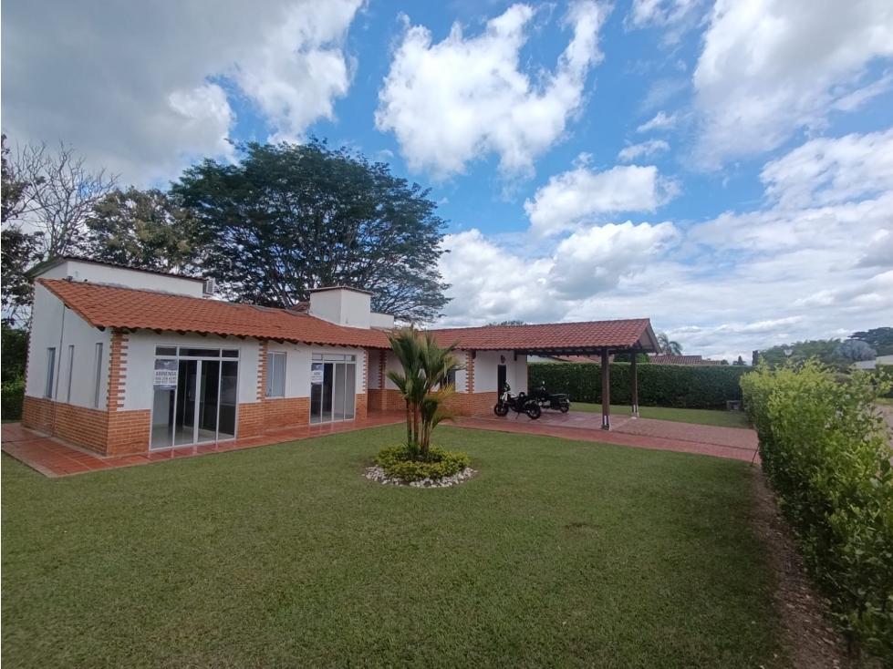 VENDO ENCANTADORA CASA CAMPESTRE EN CERRITOS — foto 2