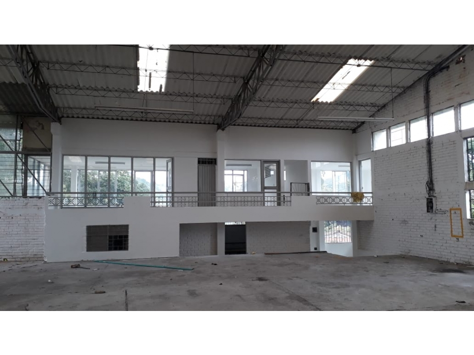 Vendo Bodega industrial de alto estándar en la Vía Armenia Pereira — foto 5