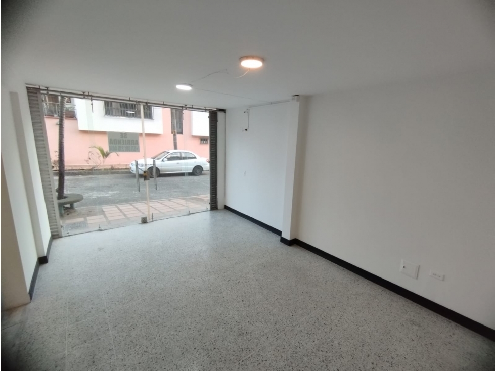 ALQUILO LOCAL COMERCIAL EN LA LORENA - PEREIRA