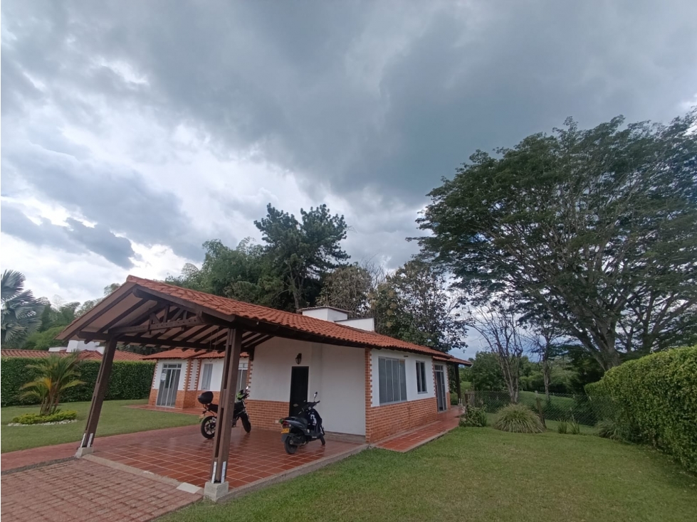 VENDO ENCANTADORA CASA CAMPESTRE EN CERRITOS — foto 4