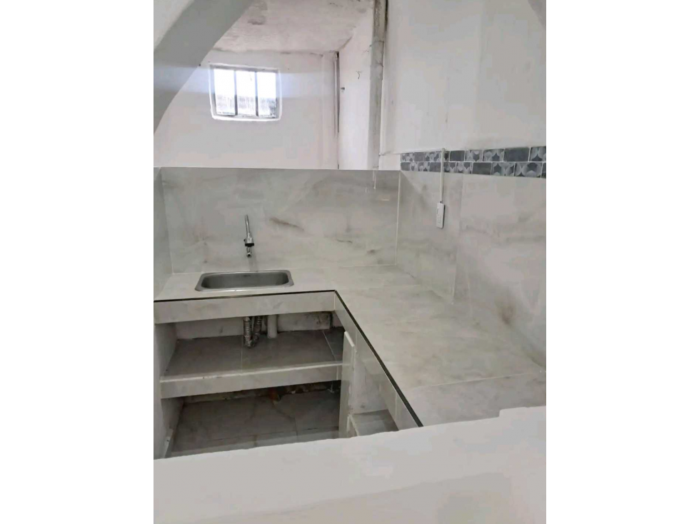 Venta de Hermosa Casa de dos pisos Independientes en las Mercedes Cuba — foto 5