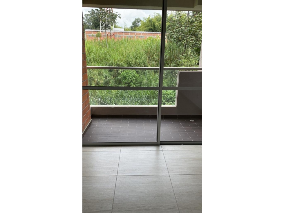 ALQUILO ESPECTACULAR APARTAMENTO EN ZONA EXCLUSIVA DE PEREIRA — foto 3