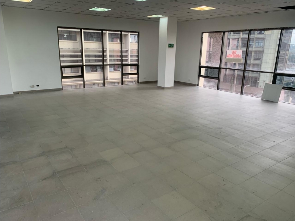 ALQUILO AMPLIA OFICINA EN ZONA INSTITUCIONAL PEREIRA - 1