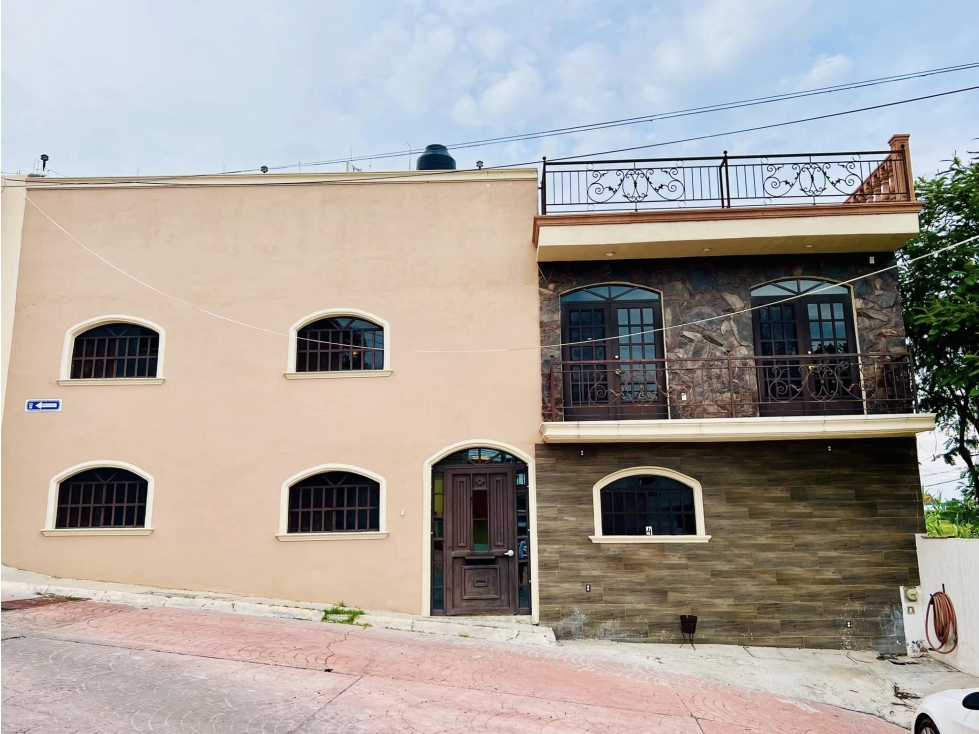 Venta de Casa Residencial Cumbres La Piedad Michoacán - 1