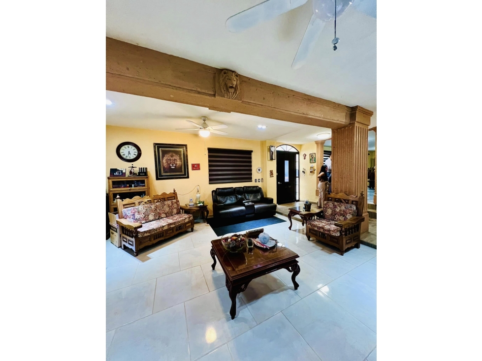 Venta de Casa Residencial Cumbres La Piedad Michoacán - 2