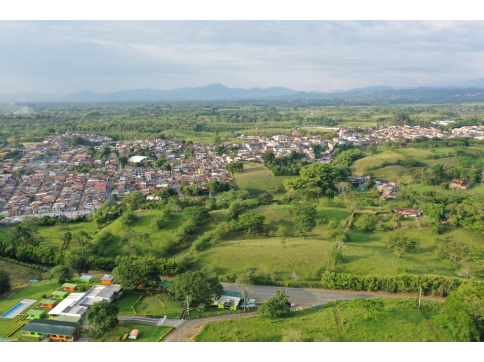 LOTE EN VENTA EN ALCALA - VALLE - 2