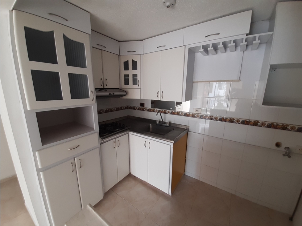 APARTAMENTO PARA LA VENTA EN BARRIO PINARES-PEREIRA — foto 4