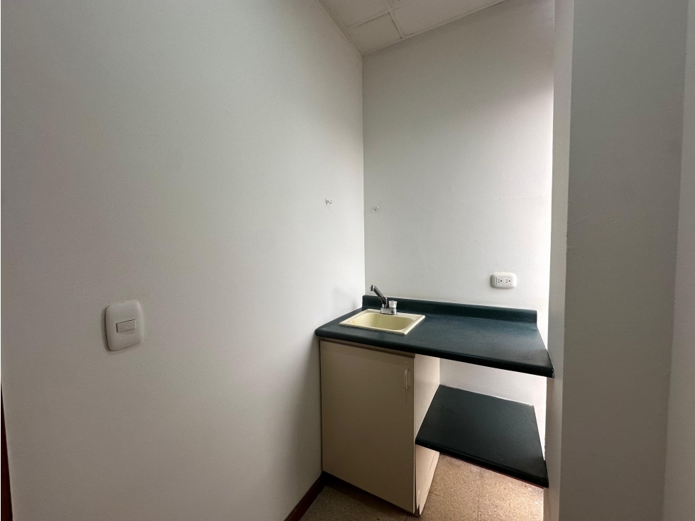 OFICINA PARA LA RENTA EN EDIFICIO EL DIARIO DEL OTUN-PEREIRA — foto 4