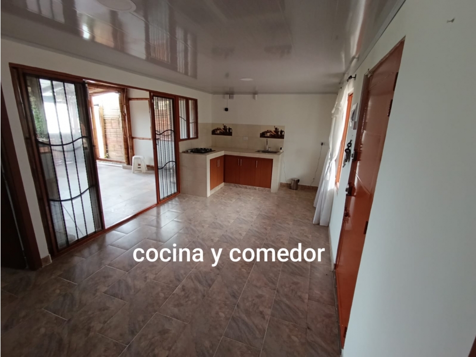 CASA CAMPESTRE PARA LA VENTA - SANTA ROSA DE CABAL - 2