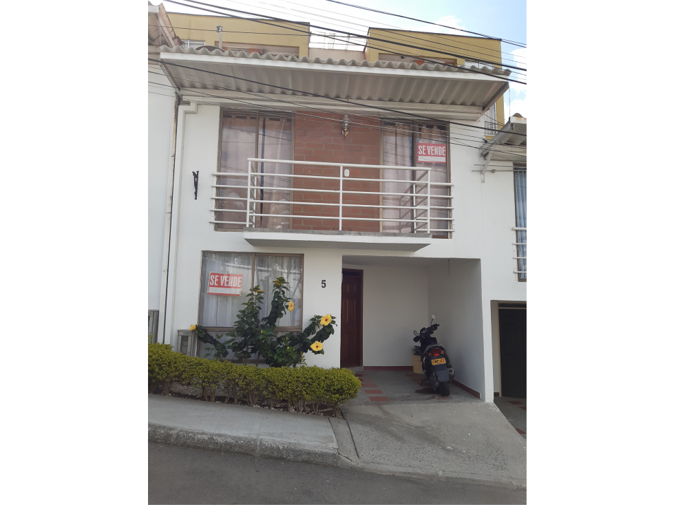 SE VENDE CASA EN CONJUNTO QUINTAS DEL REFUGIO-DOSQUEBRADAS
